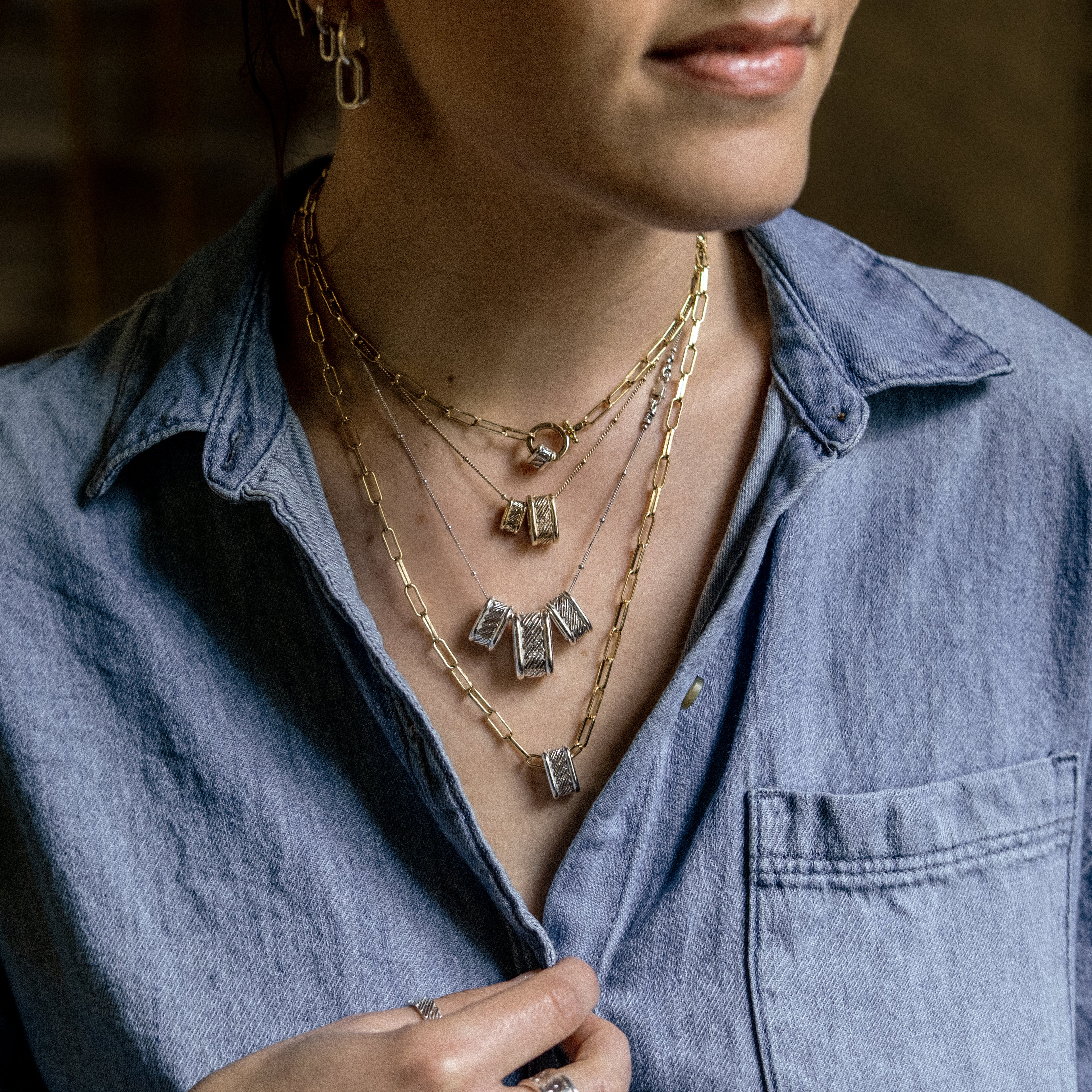 TRIPLE ANCHOR CAPSULE NECKLACE (15/20/15mm)